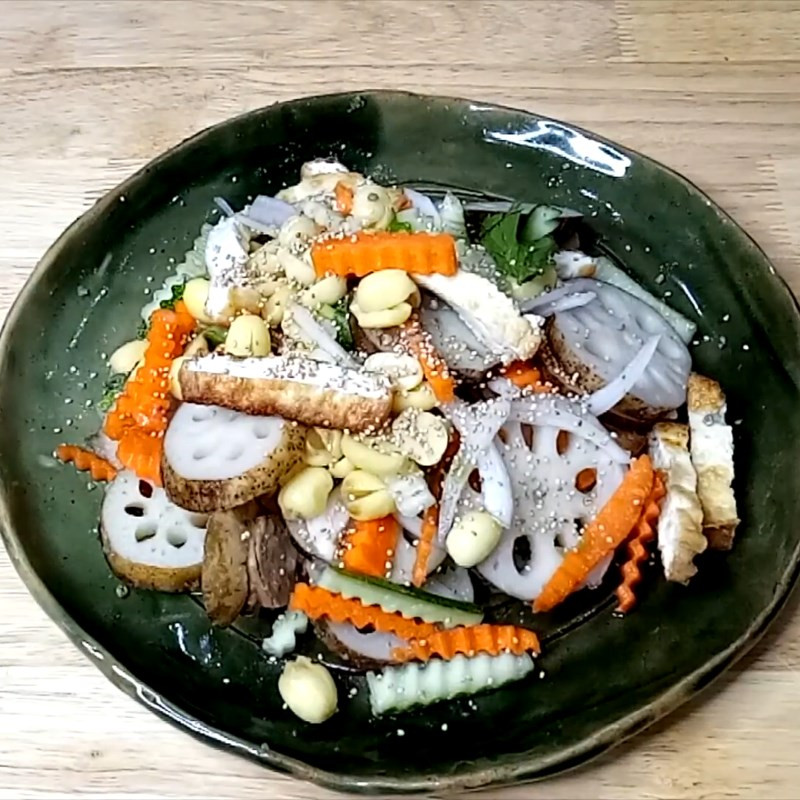 Thành phẩm gỏi củ sen chay