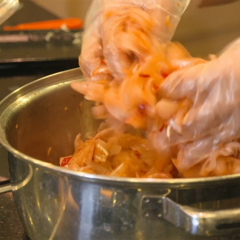 Trộn gỏi cá mai