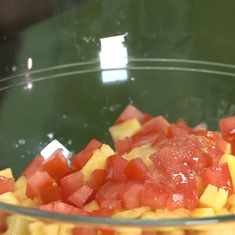 Trộn gỏi khổ qua chay