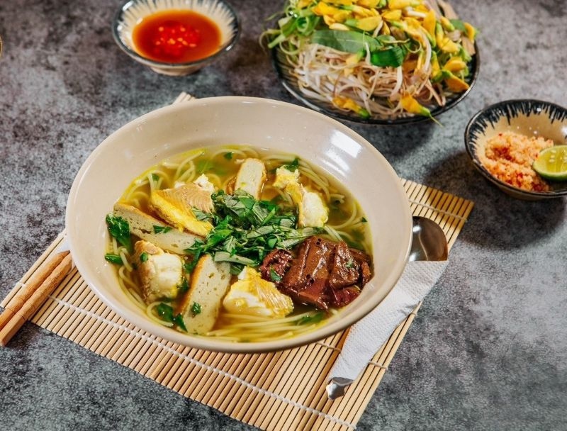 Review bún cá Châu Đốc: Hương vị miền Tây sông nước 2 Bún cá Châu Đốc là gì?