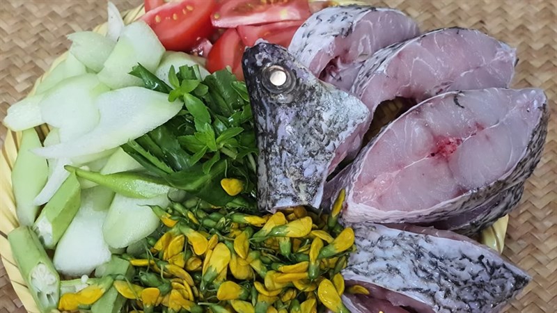 Hướng dẫn nấu cá chẽm nấu ngót cà chua thơm ngọt 4 Cách nấu cá chẽm nấu ngót để nước dùng trong, ngọt thanh tự nhiên
