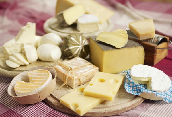 Cách làm fondue phô mai không cần bộ dụng cụ chuyên dụng