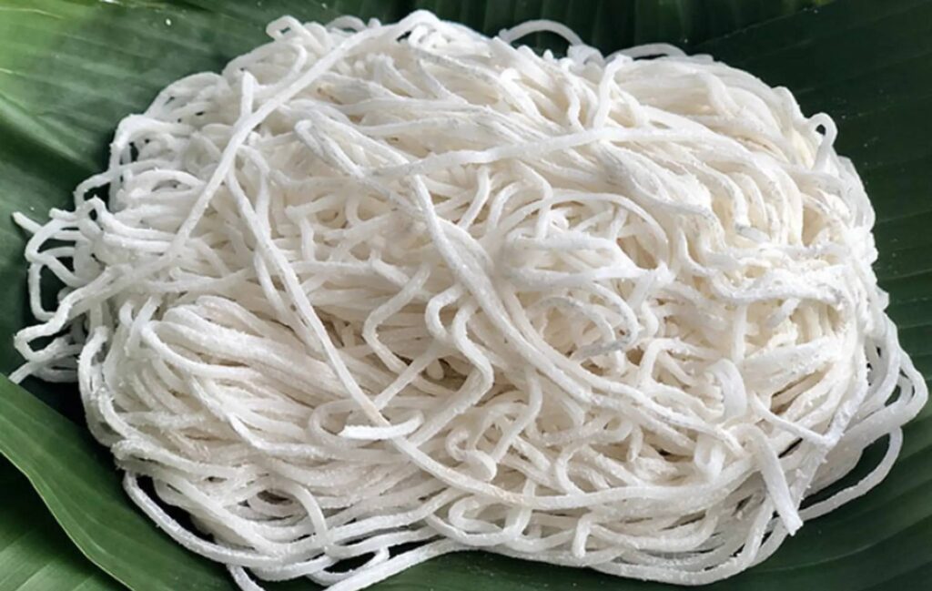 Cách nấu bánh canh cá lóc không tanh chuẩn vị Huế tại nhà 5 Cách làm sợi bánh canh tại nhà giúp món bánh canh cá lóc thơm ngon và đúng chuẩn truyền thống.