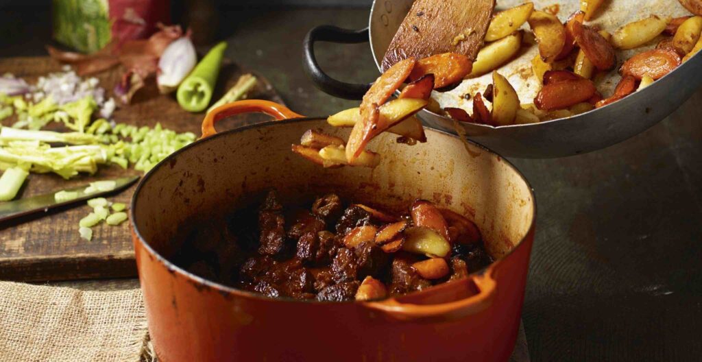 Review goulash: súp hầm bò Hungary đậm vị ít nơi phục vụ 5 Cách nấu goulash tại nhà đơn giản