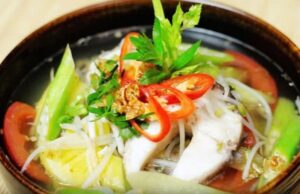 Hướng dẫn nấu canh chua bông so đũa cá basa dân dã